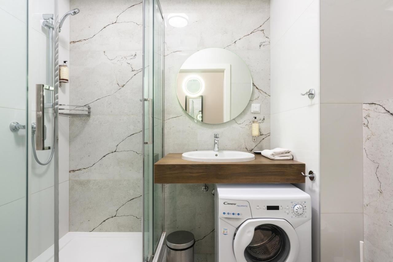 Old Town Rajska Street Apartment Krakow Bagian luar foto